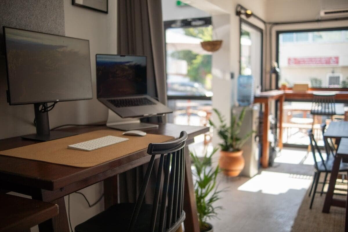 MINDZ kitchen and break area